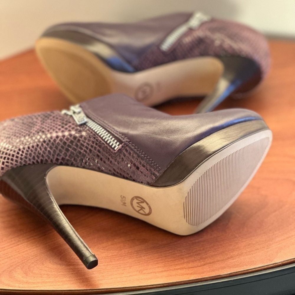 Michael Kors York booties size 5.5 dark slate (purple) brand new in box. - Picture 5 of 10